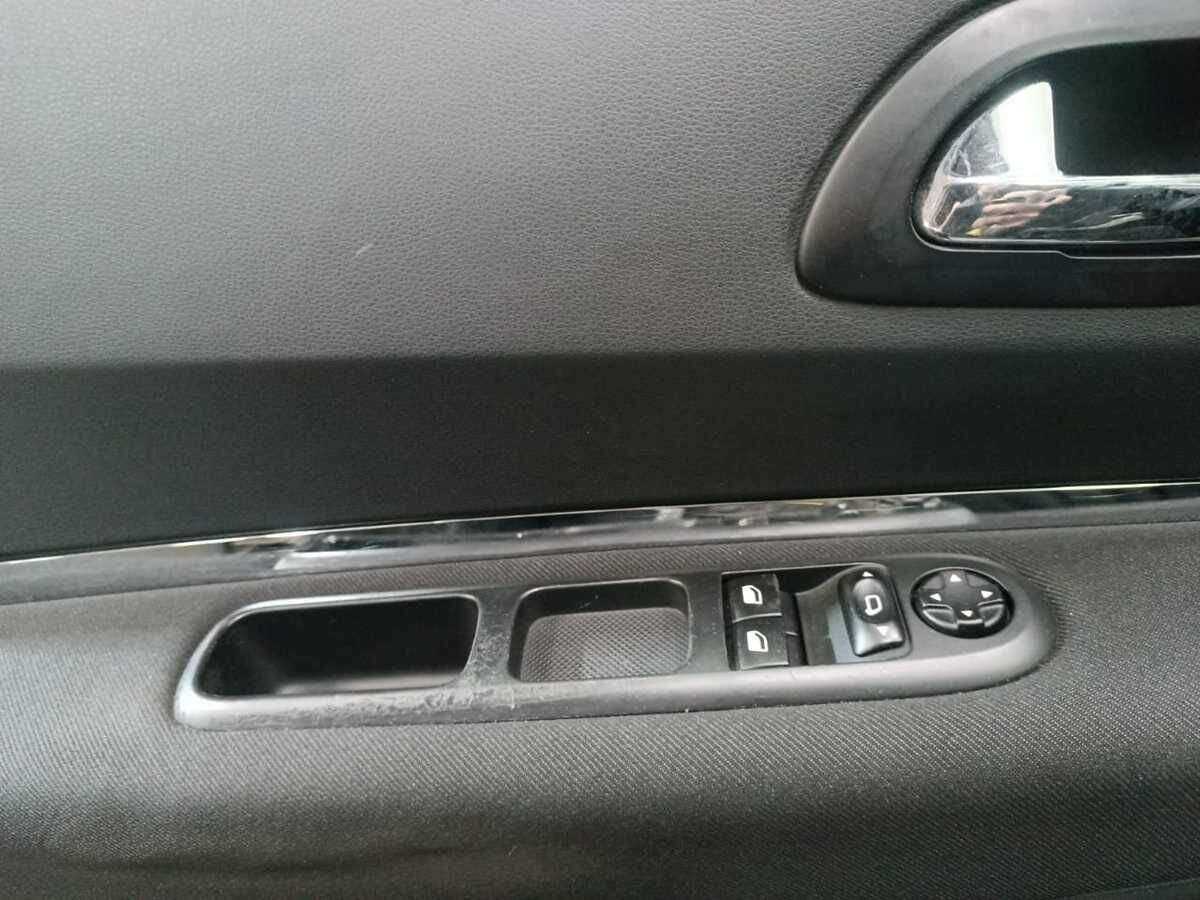 Купить Peugeot 3008, 2011, 155 650 км, фото №14