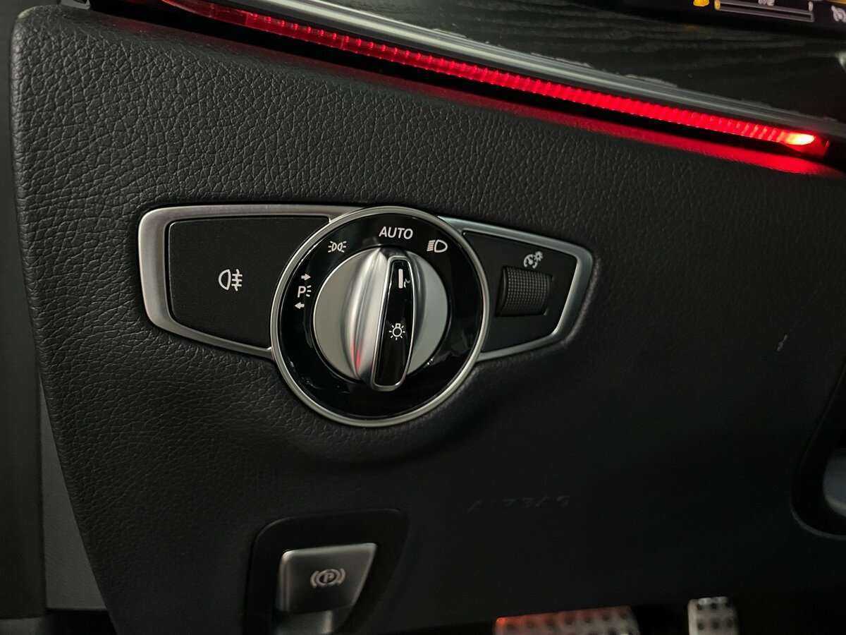 Купить Mercedes-Benz E-Класс 220 d, 2018, 100 711 км, фото №17