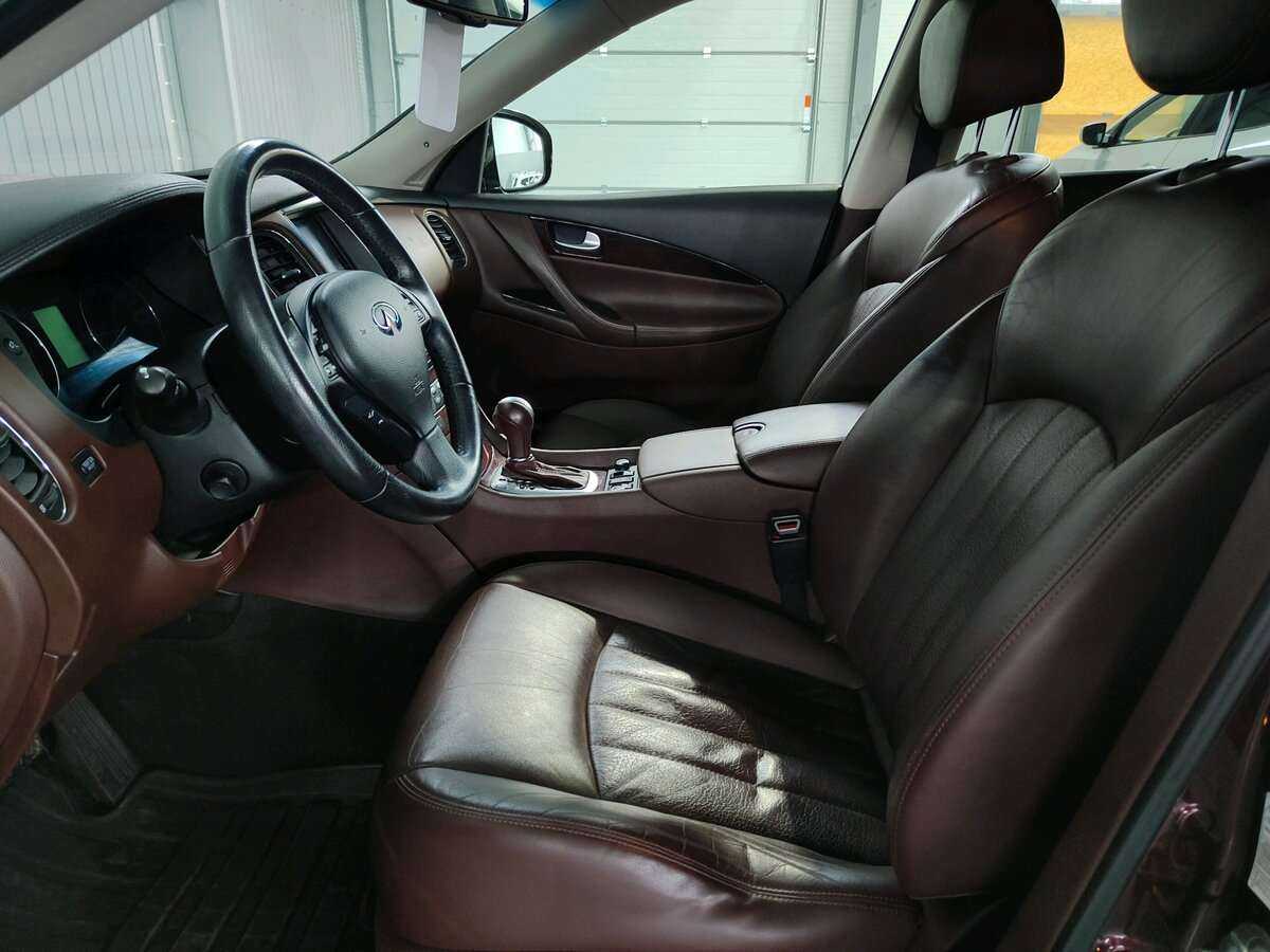 Купить Infiniti QX50, 2014, 107 749 км, фото №9