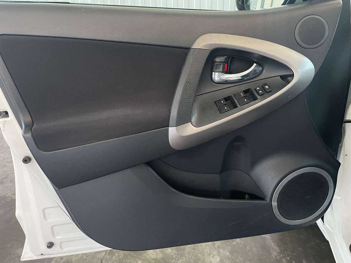 Купить Toyota RAV4, 2008, 256 808 км, фото №17