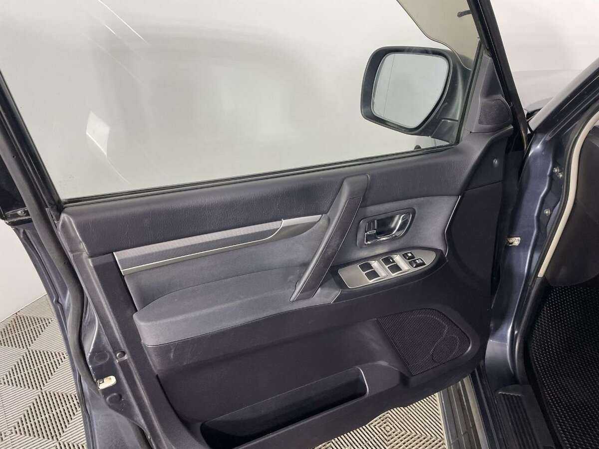 Купить Mitsubishi Pajero, 2008, 318 905 км, фото №8