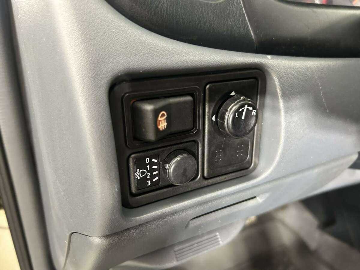 Купить Nissan Almera Classic, 2006, 214 021 км, фото №9