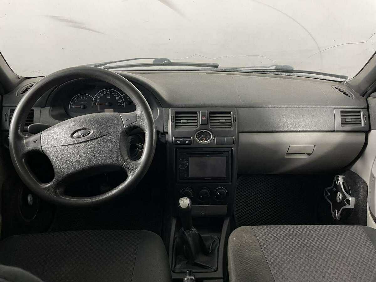 Купить Lada (ВАЗ) Priora, 2011, 268 000 км, фото №5