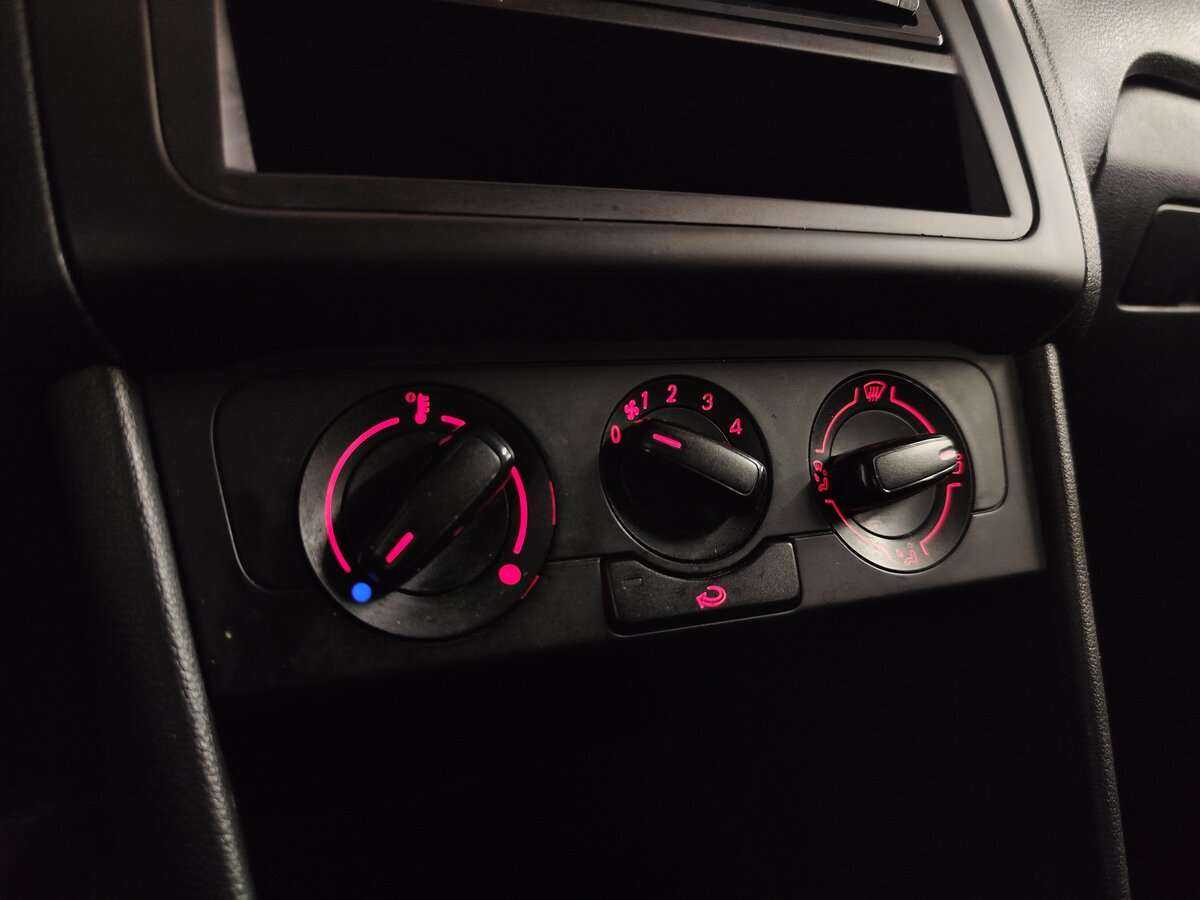 Купить Volkswagen Polo, 2011, 162 000 км, фото №13