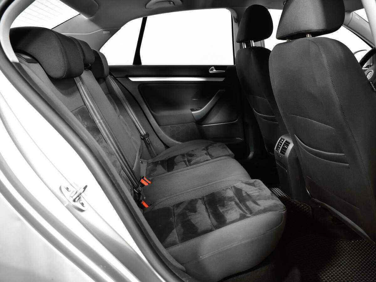 Купить Volkswagen Jetta, 2010, 209 627 км, фото №10