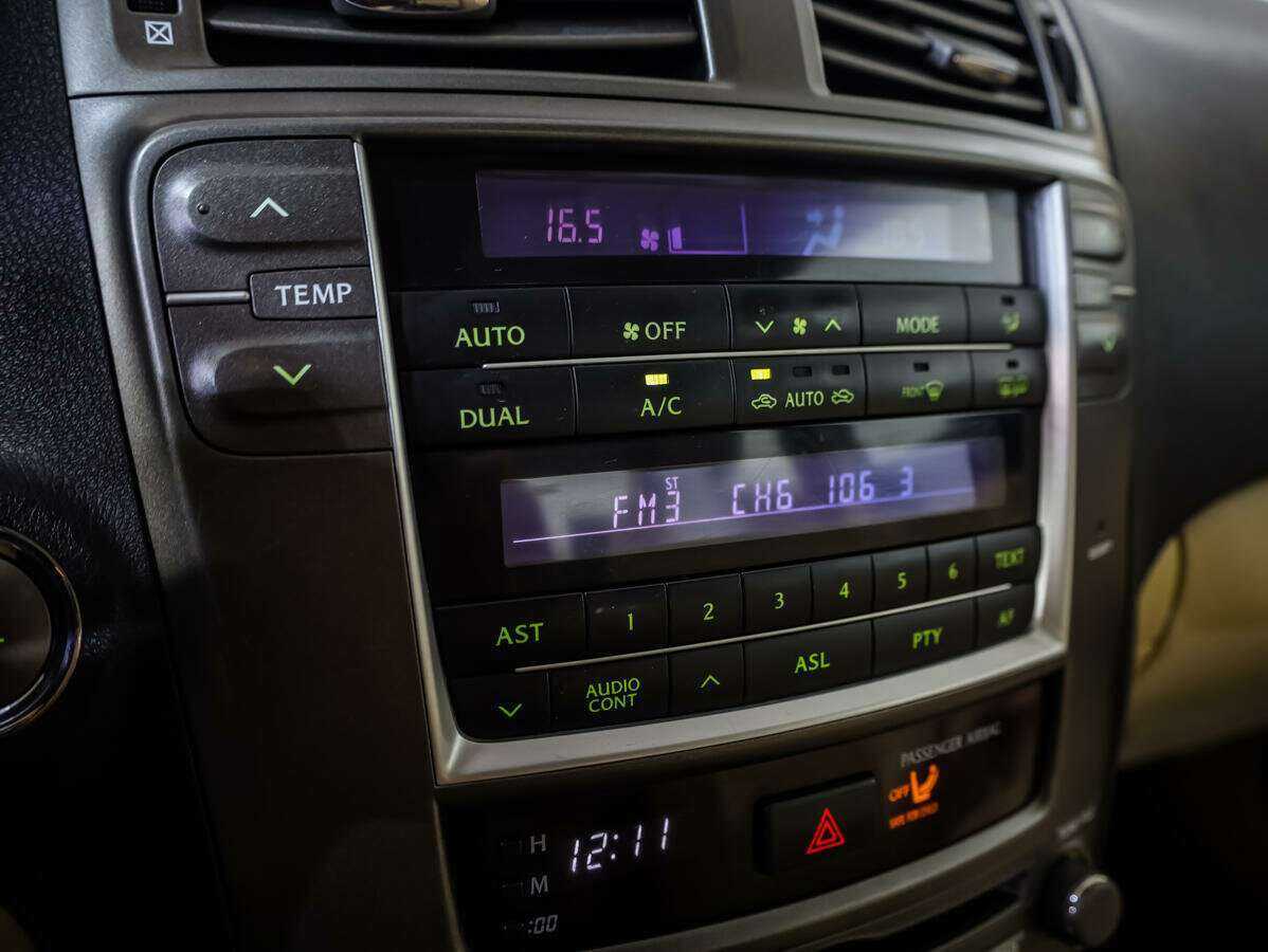 Купить Lexus IS 250, 2007, 155 302 км, фото №13