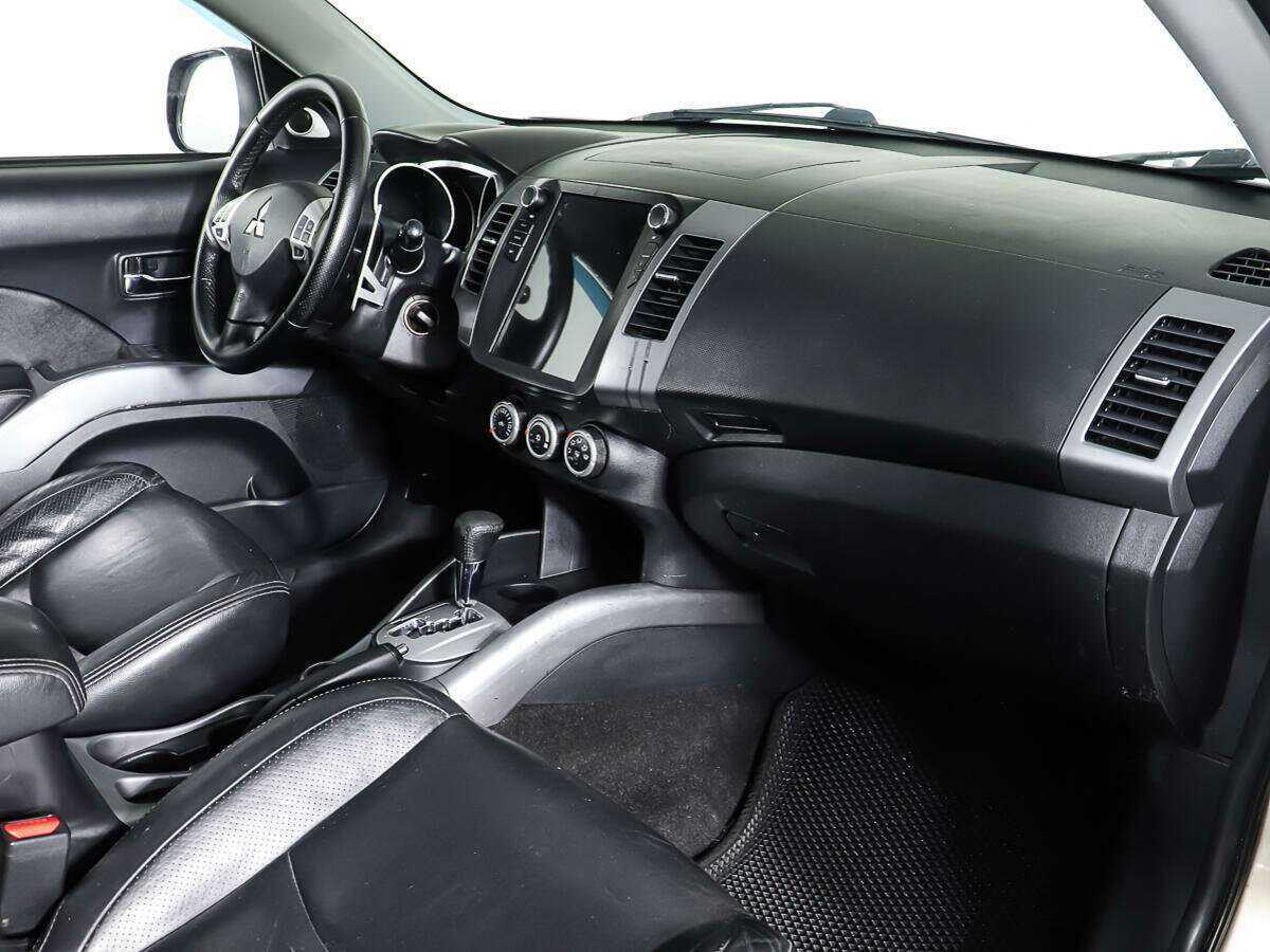 Купить Mitsubishi Outlander, 2008, 280 214 км, фото №9