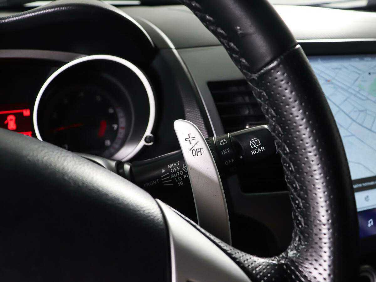 Купить Mitsubishi Outlander, 2008, 280 214 км, фото №16