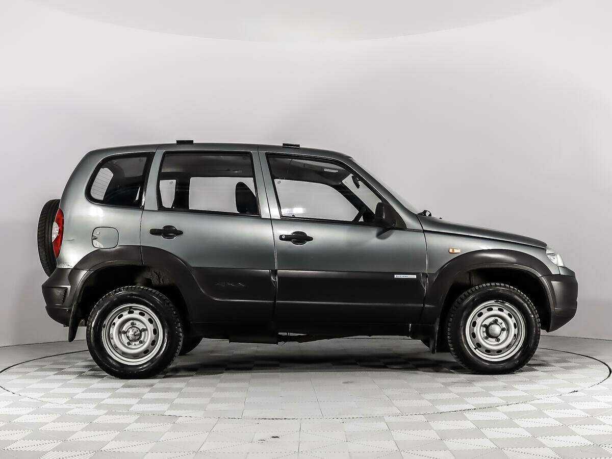 Купить Chevrolet Niva, 2011, 152 931 км, фото №4