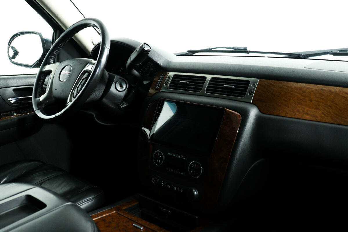 Купить GMC Yukon, 2006, 320 329 км, фото №9