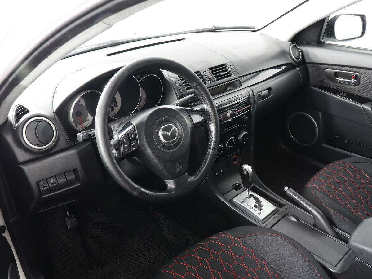 Купить Mazda 3, 2008, 298 802 км, фото №5