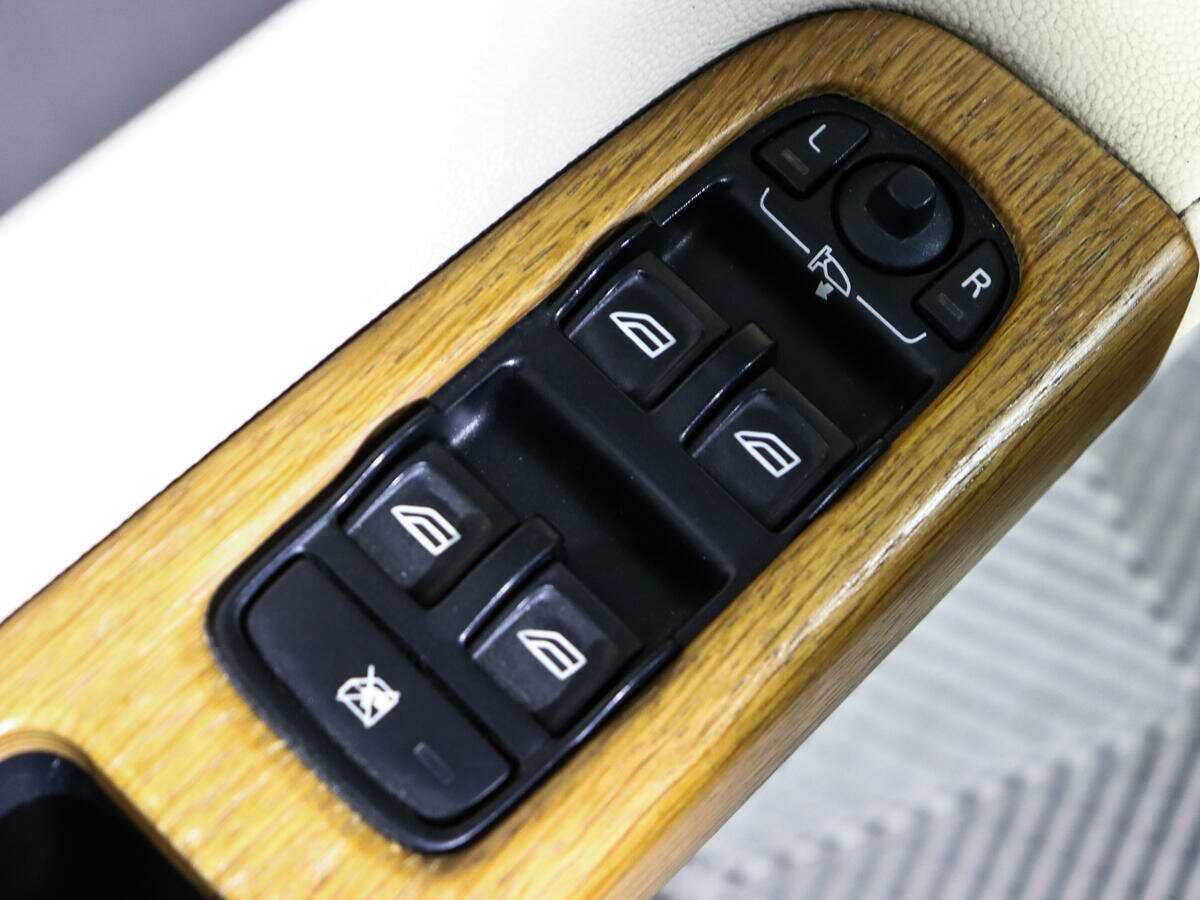 Купить Volvo S40, 2008, 231 393 км, фото №13