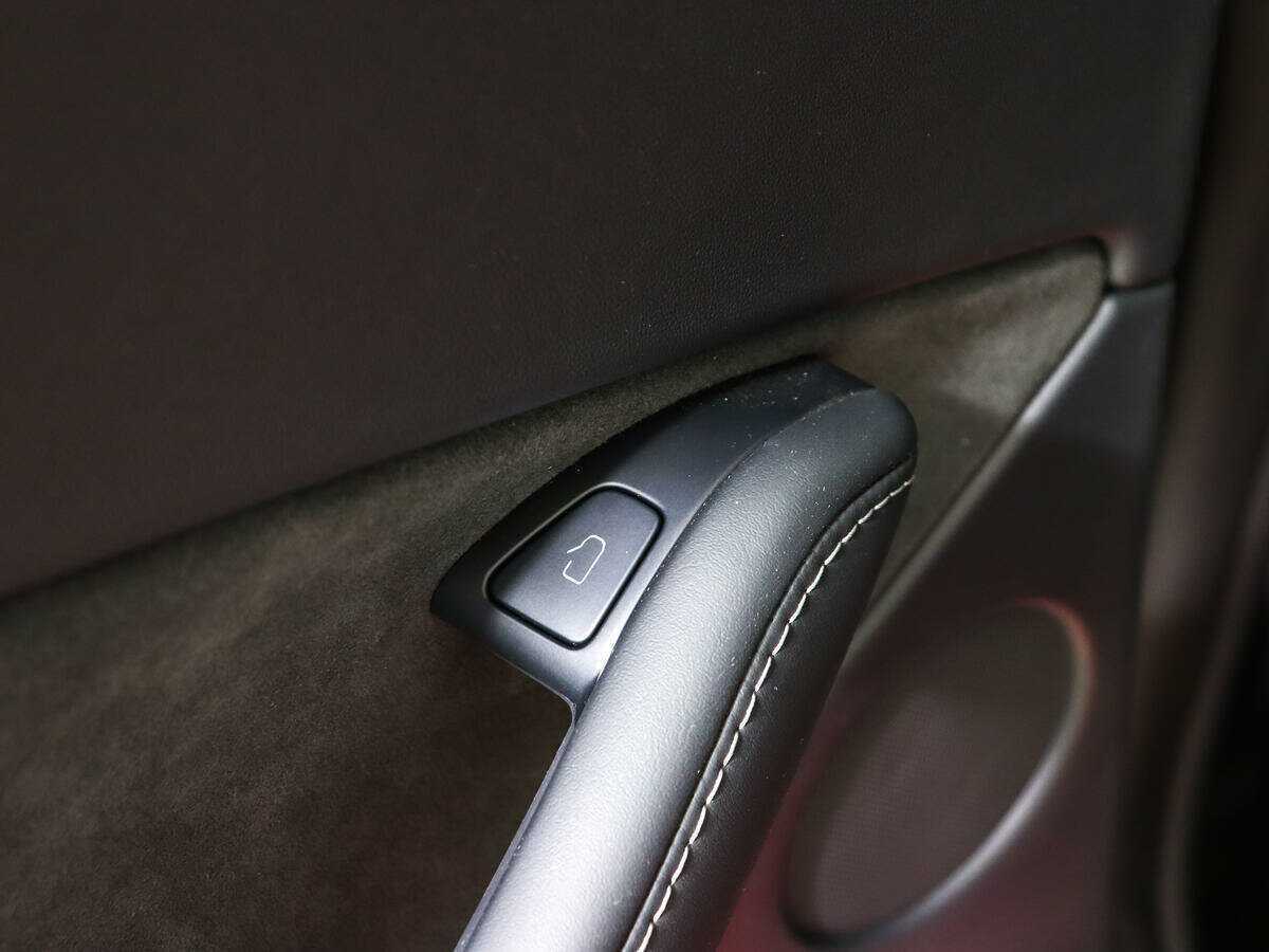 Купить Tesla Model Y Long Range Dual Motor, 2023, 3 423 км, фото №17