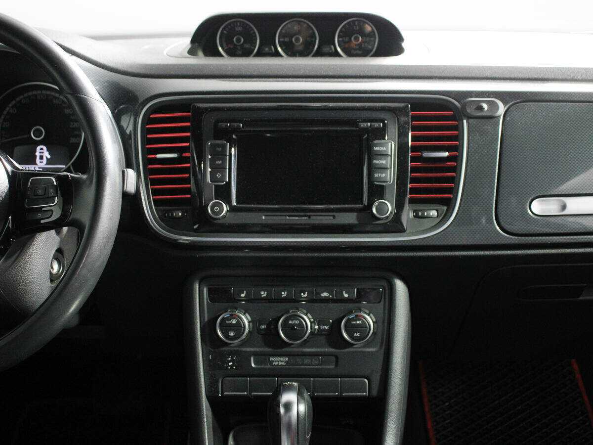 Купить Volkswagen Beetle, 2014, 126 000 км, фото №11