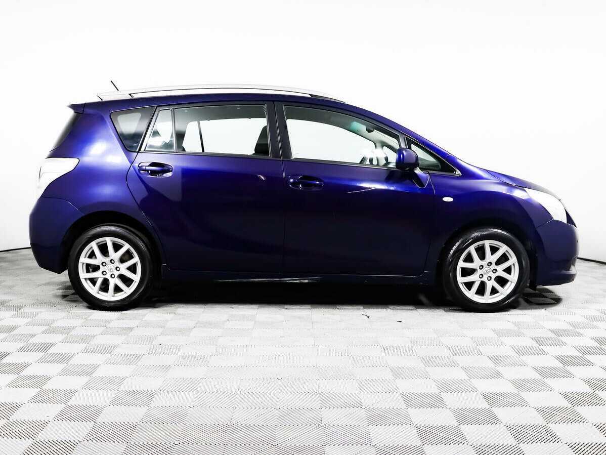 Купить Toyota Verso, 2010, 141 880 км, фото №4