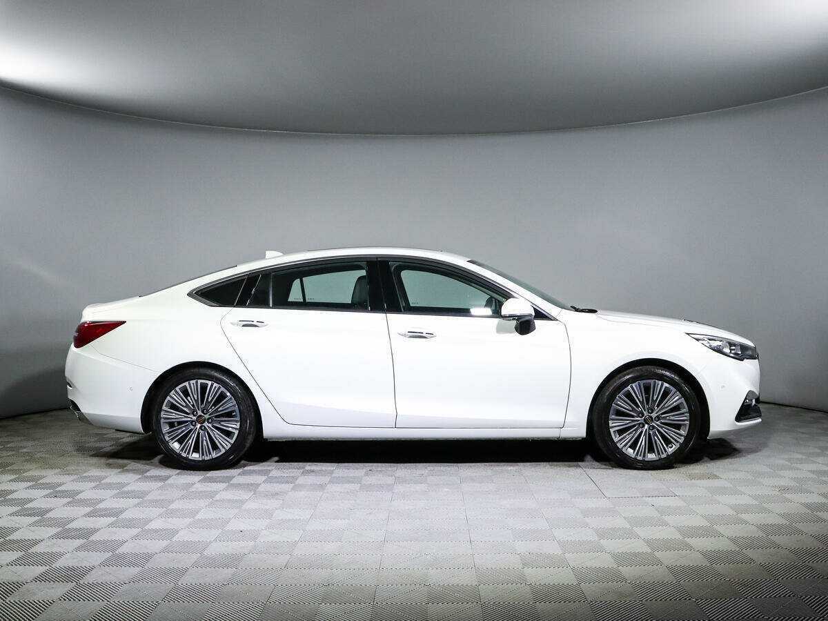 Купить Hongqi H5, 2022, 64 км, фото №4