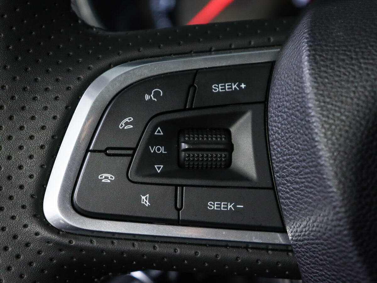 Купить Hongqi H5, 2022, 64 км, фото №21