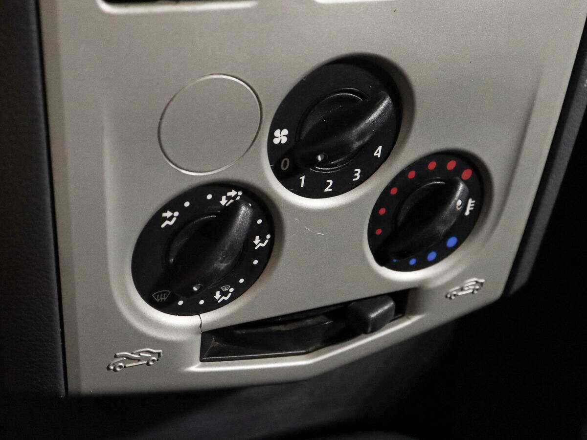 Купить Renault Logan, 2008, 155 242 км, фото №15