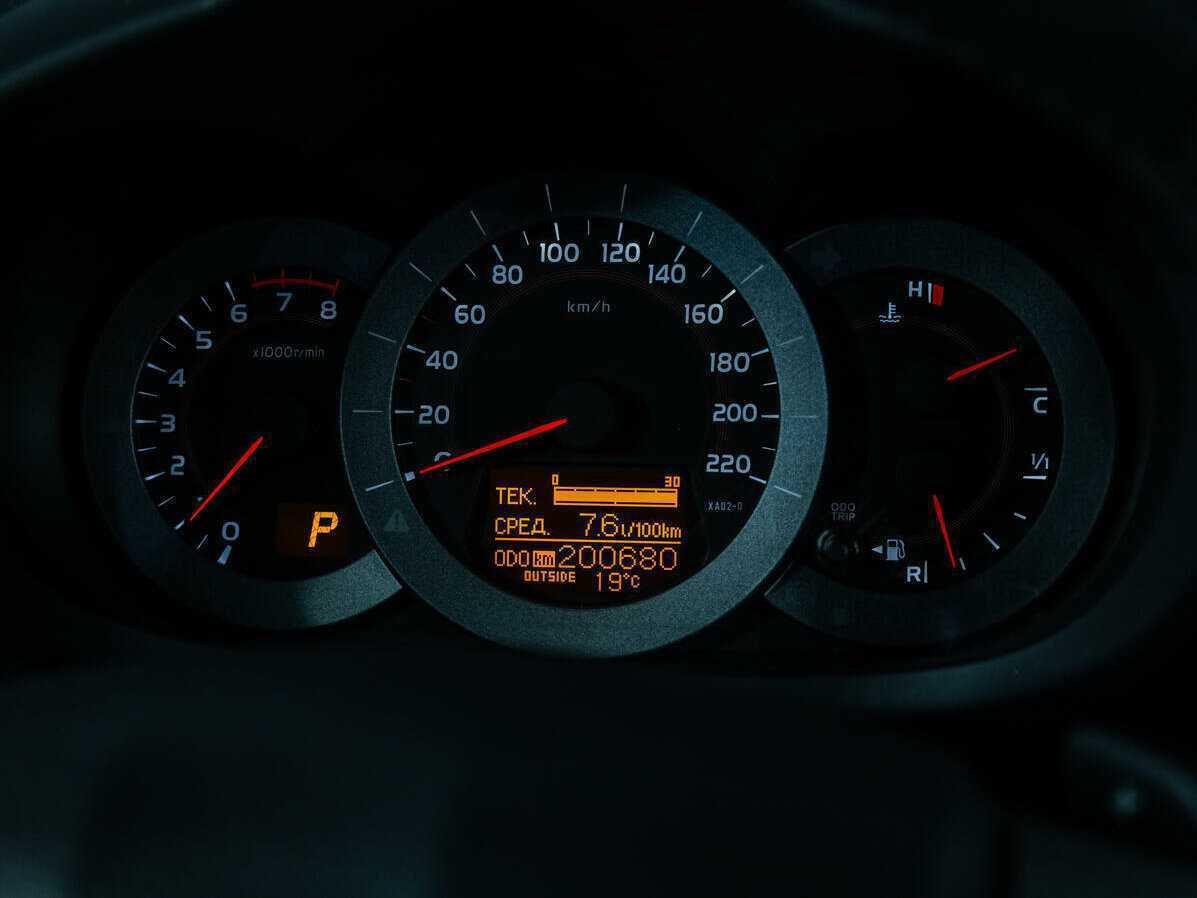 Купить Toyota RAV4, 2011, 200 320 км, фото №11