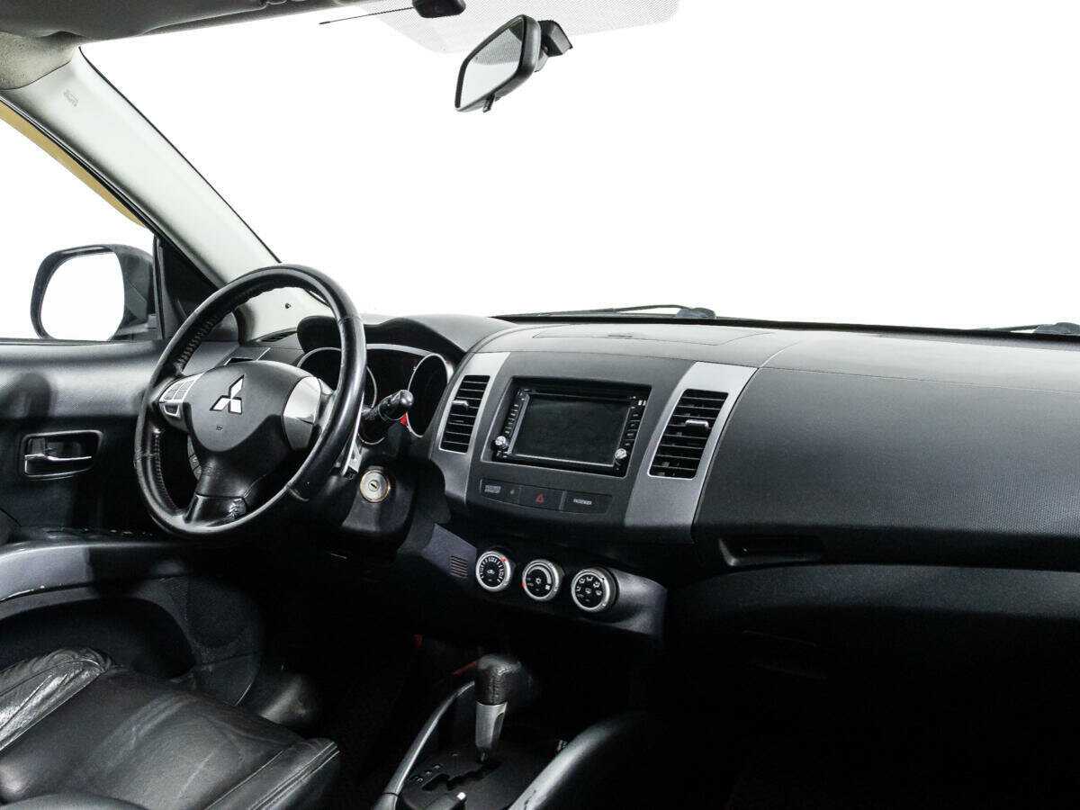 Купить Mitsubishi Outlander, 2008, 226 167 км, фото №9