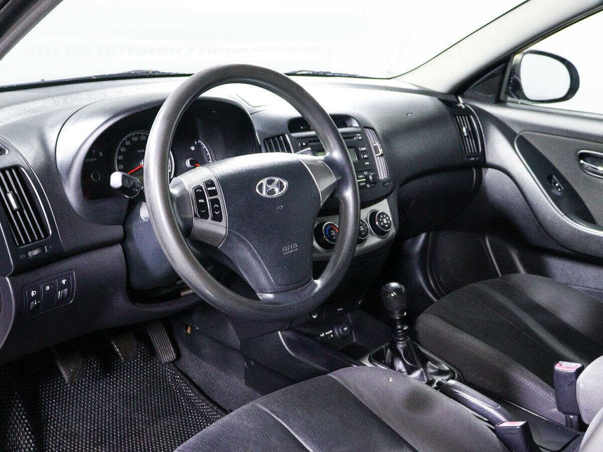 Купить Hyundai Elantra, 2010, 229 768 км, фото №12