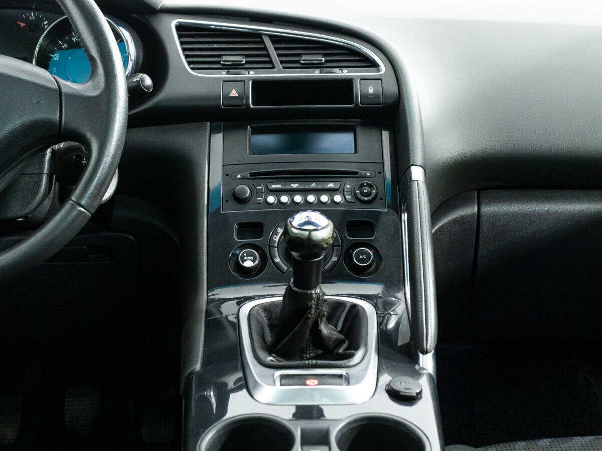 Купить Peugeot 3008, 2011, 306 615 км, фото №13