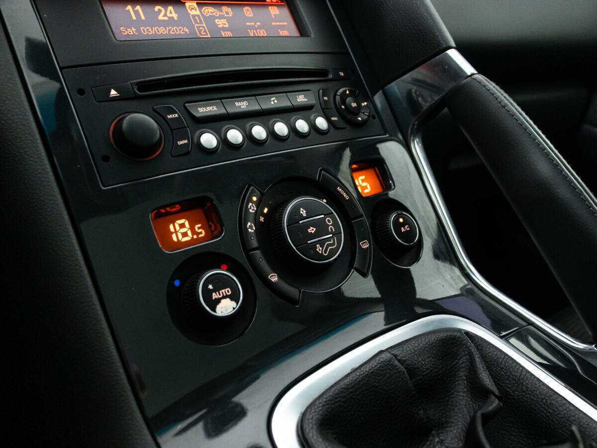 Купить Peugeot 3008, 2011, 306 615 км, фото №14