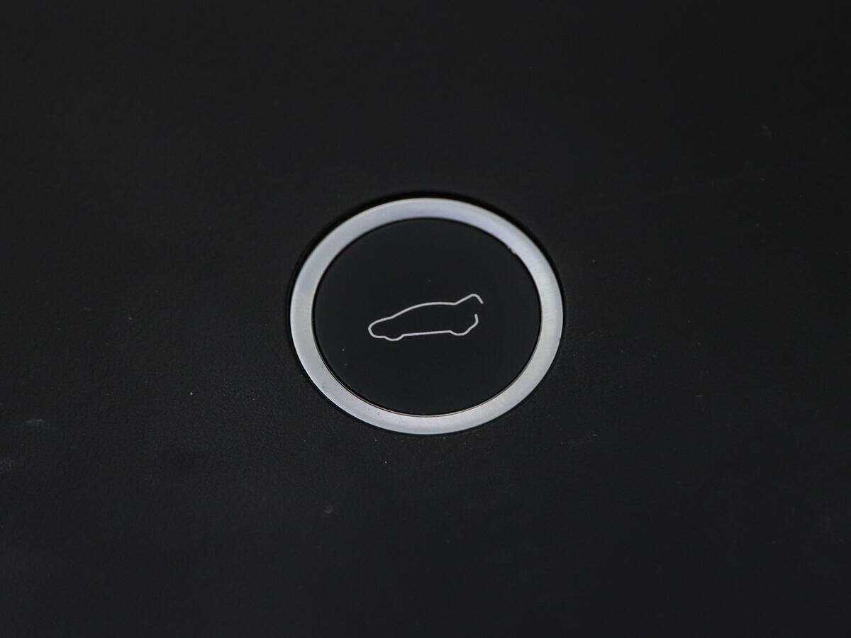 Купить Tesla Model X Long Range Plus, 2020, 39 530 км, фото №18