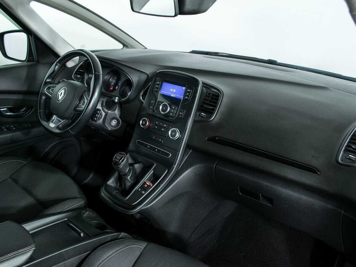 Купить Renault Scenic, 2017, 87 433 км, фото №9
