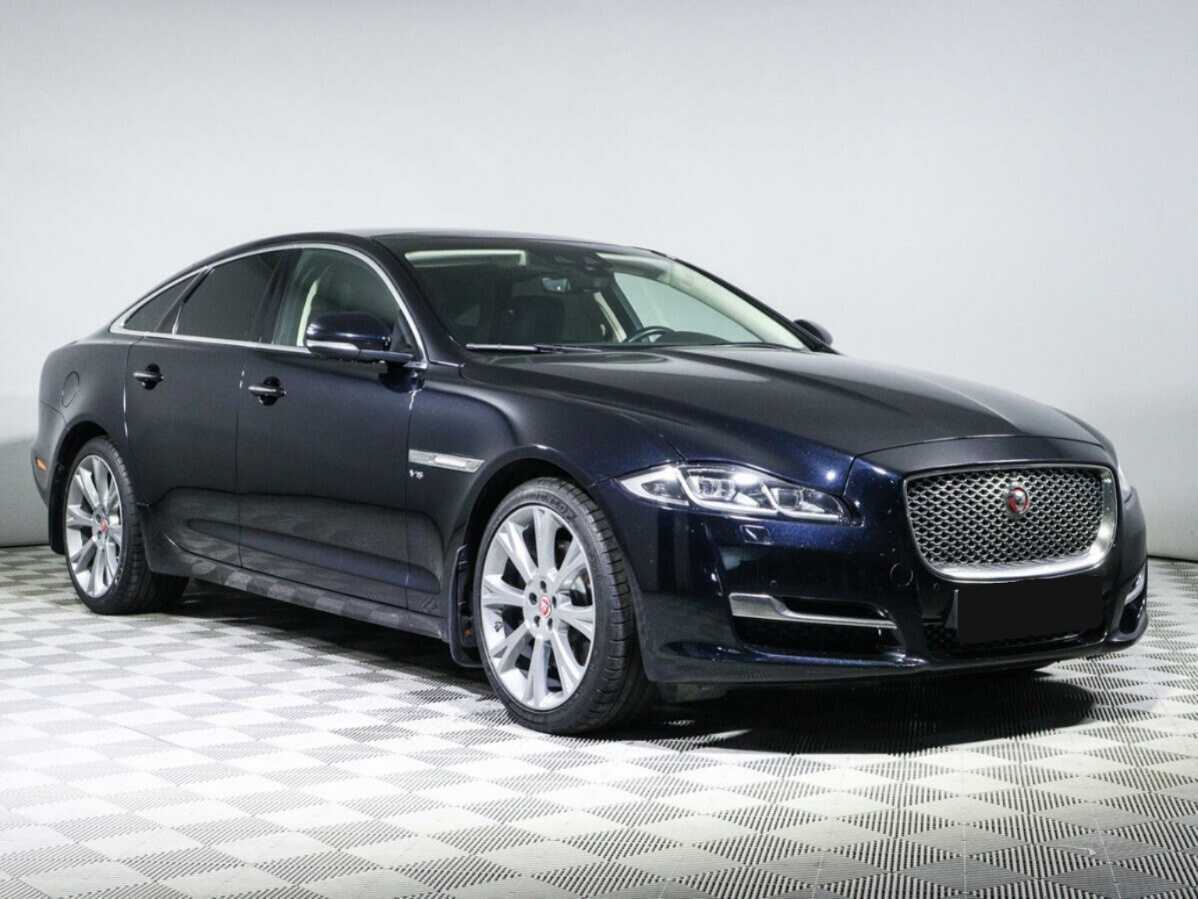 Jaguar XJ