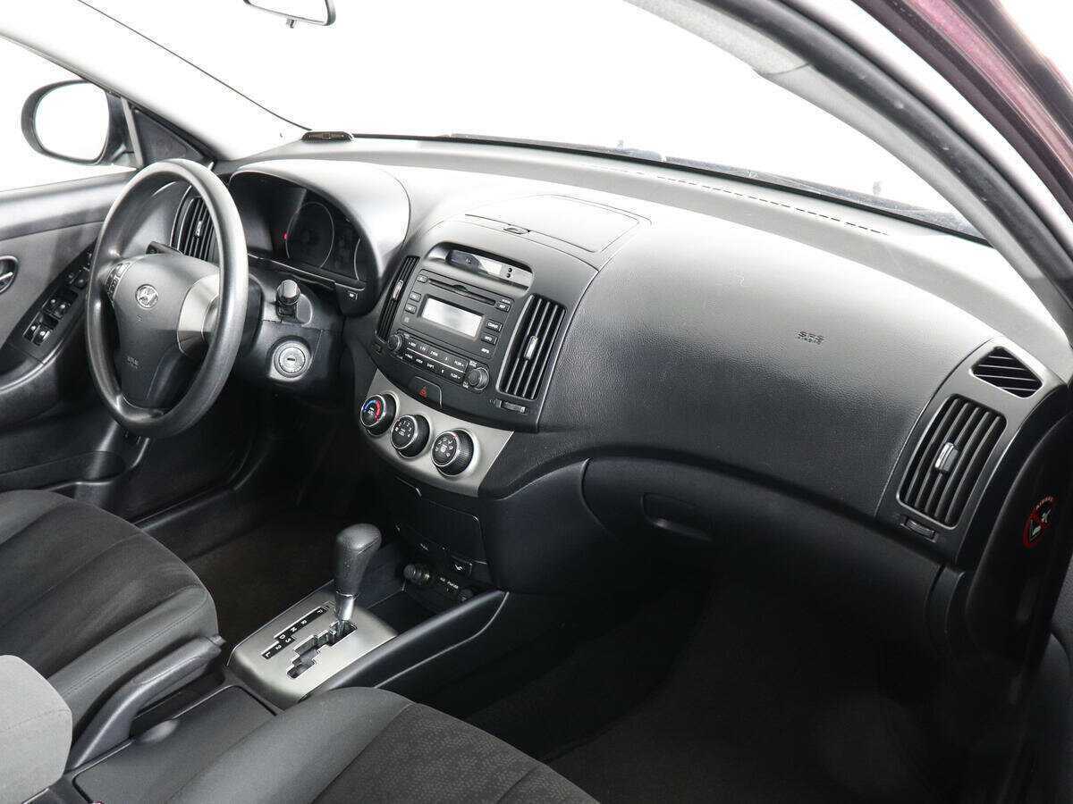 Купить Hyundai Elantra, 2010, 135 969 км, фото №9