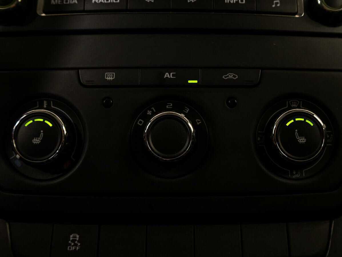 Купить Skoda Yeti, 2011, 203 500 км, фото №11