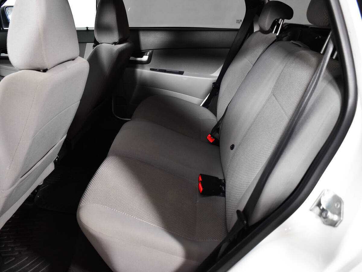 Купить Lada (ВАЗ) Priora, 2012, 129 686 км, фото №10