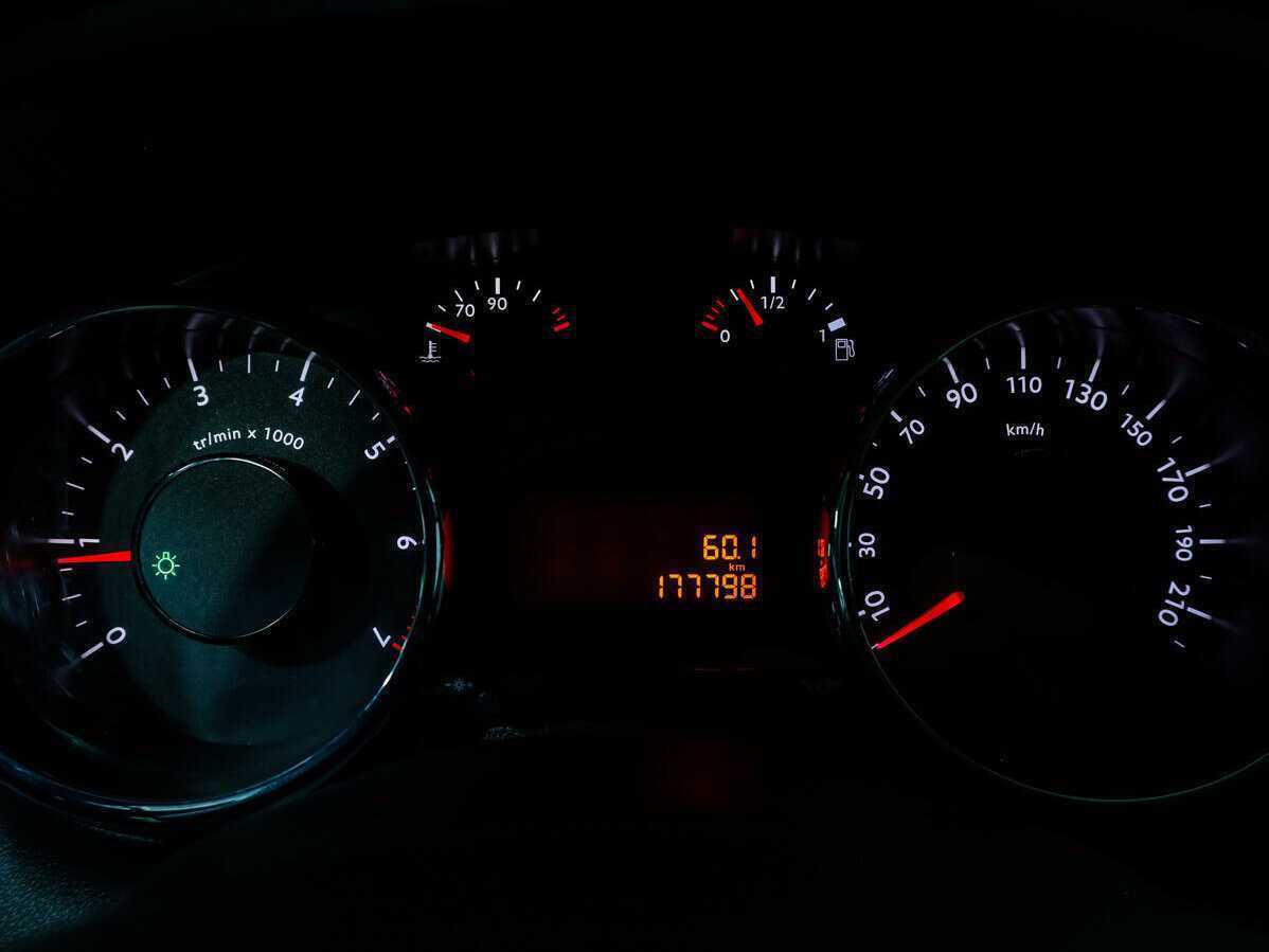 Купить Peugeot 3008, 2011, 177 798 км, фото №15