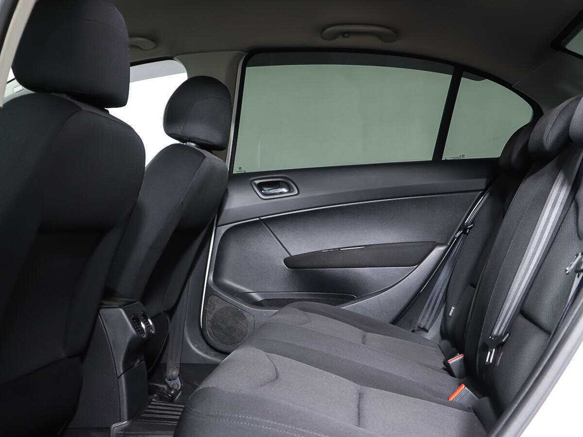 Купить Peugeot 408, 2014, 183 667 км, фото №10