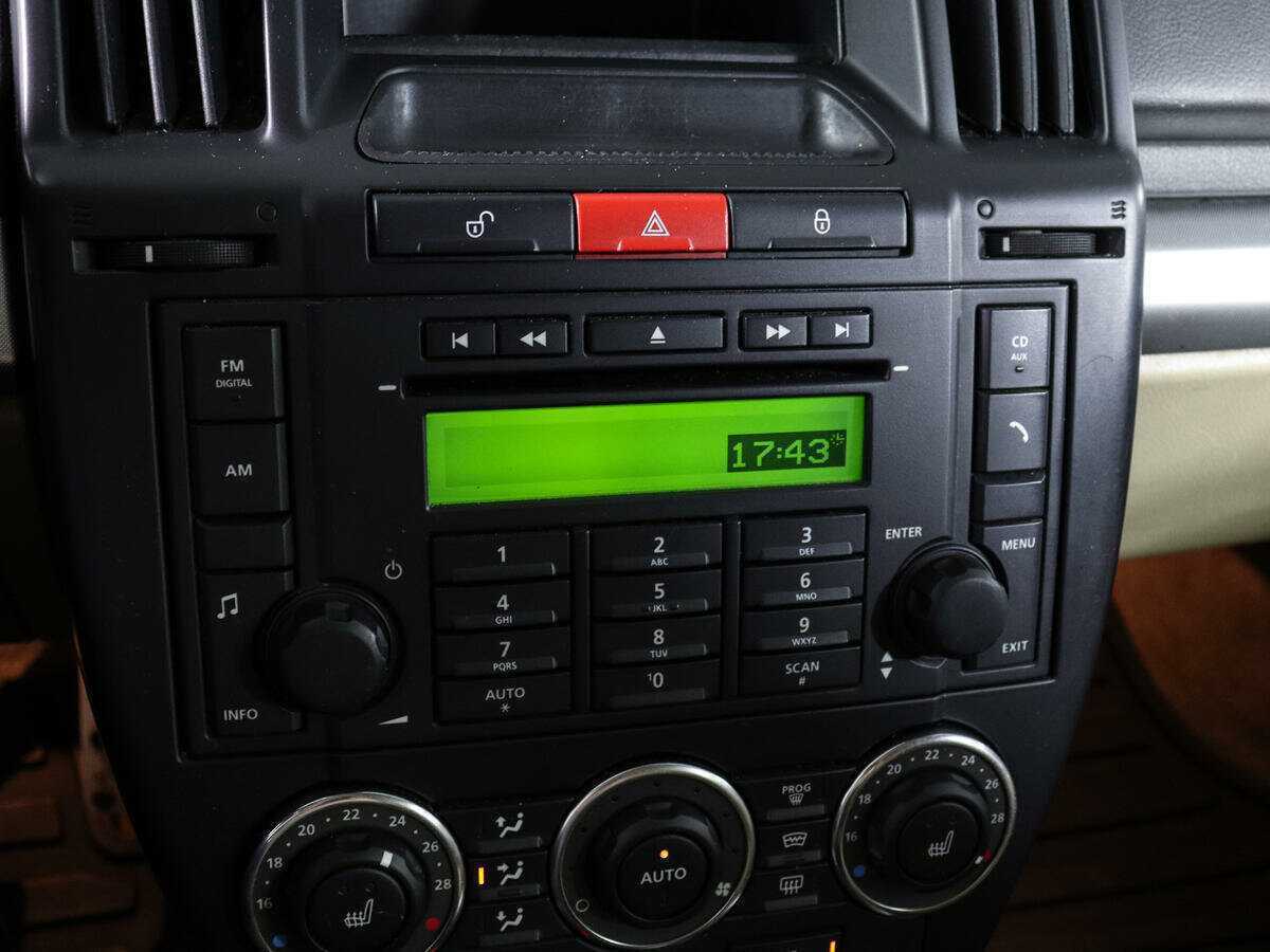 Купить Land Rover Freelander, 2011, 229 311 км, фото №21