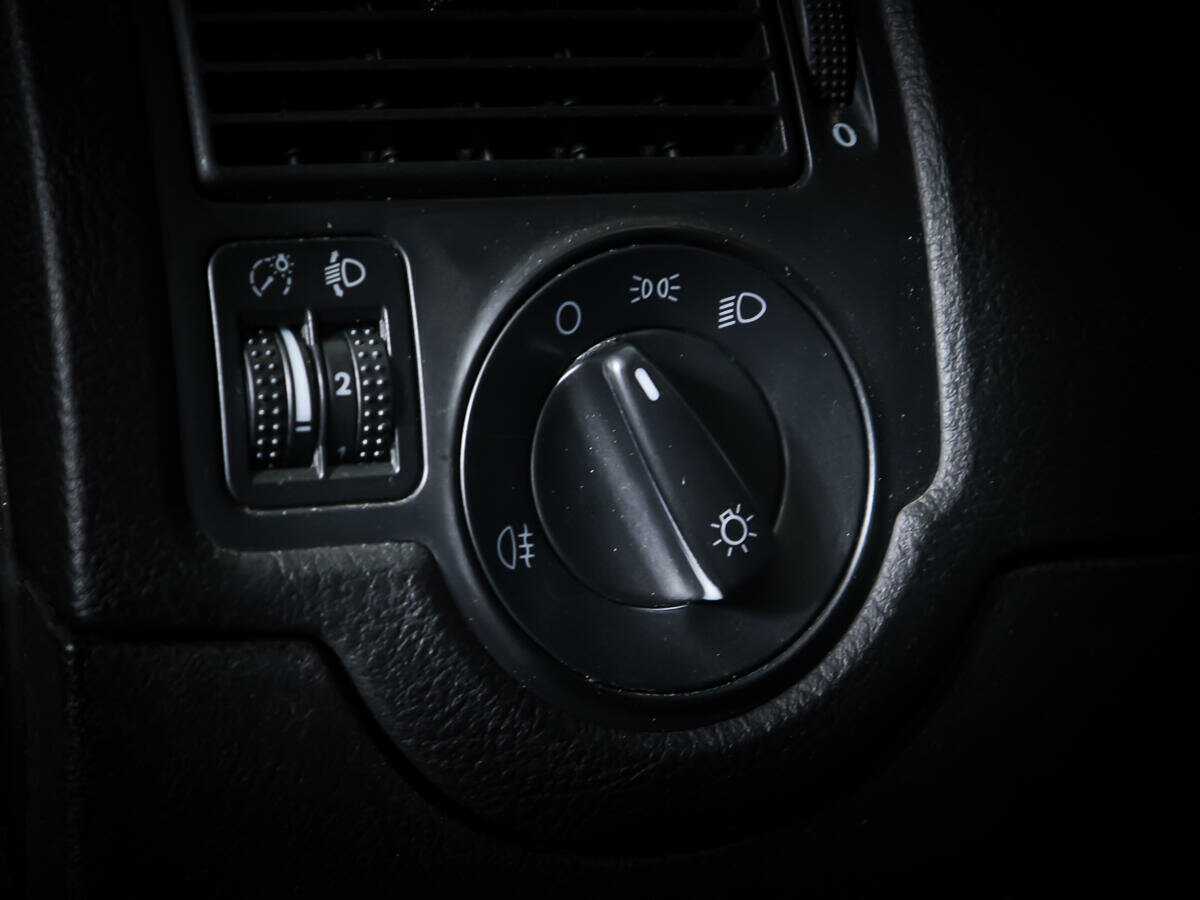 Купить Volkswagen Golf, 1999, 402 854 км, фото №14