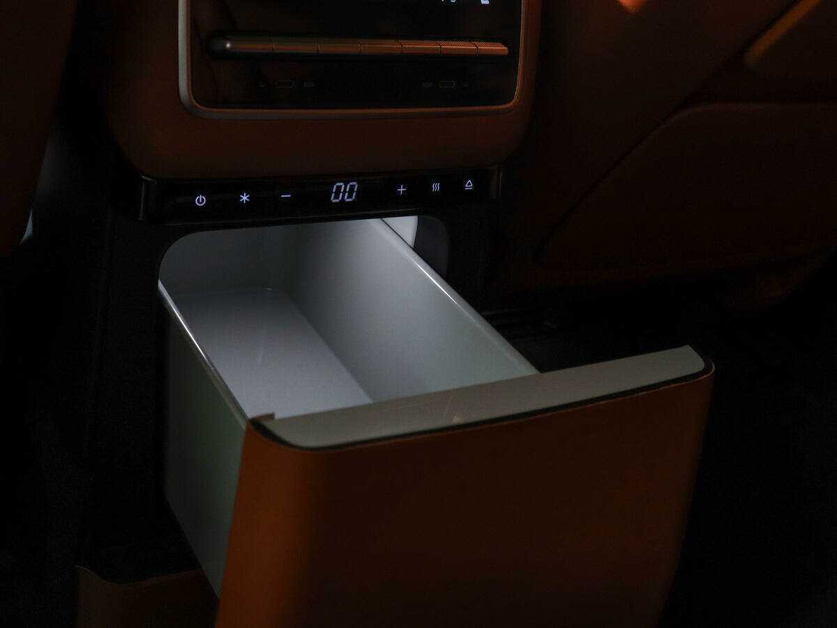 Купить LiXiang L9 44.5 kWh, 2023, 1 950 км, фото №18