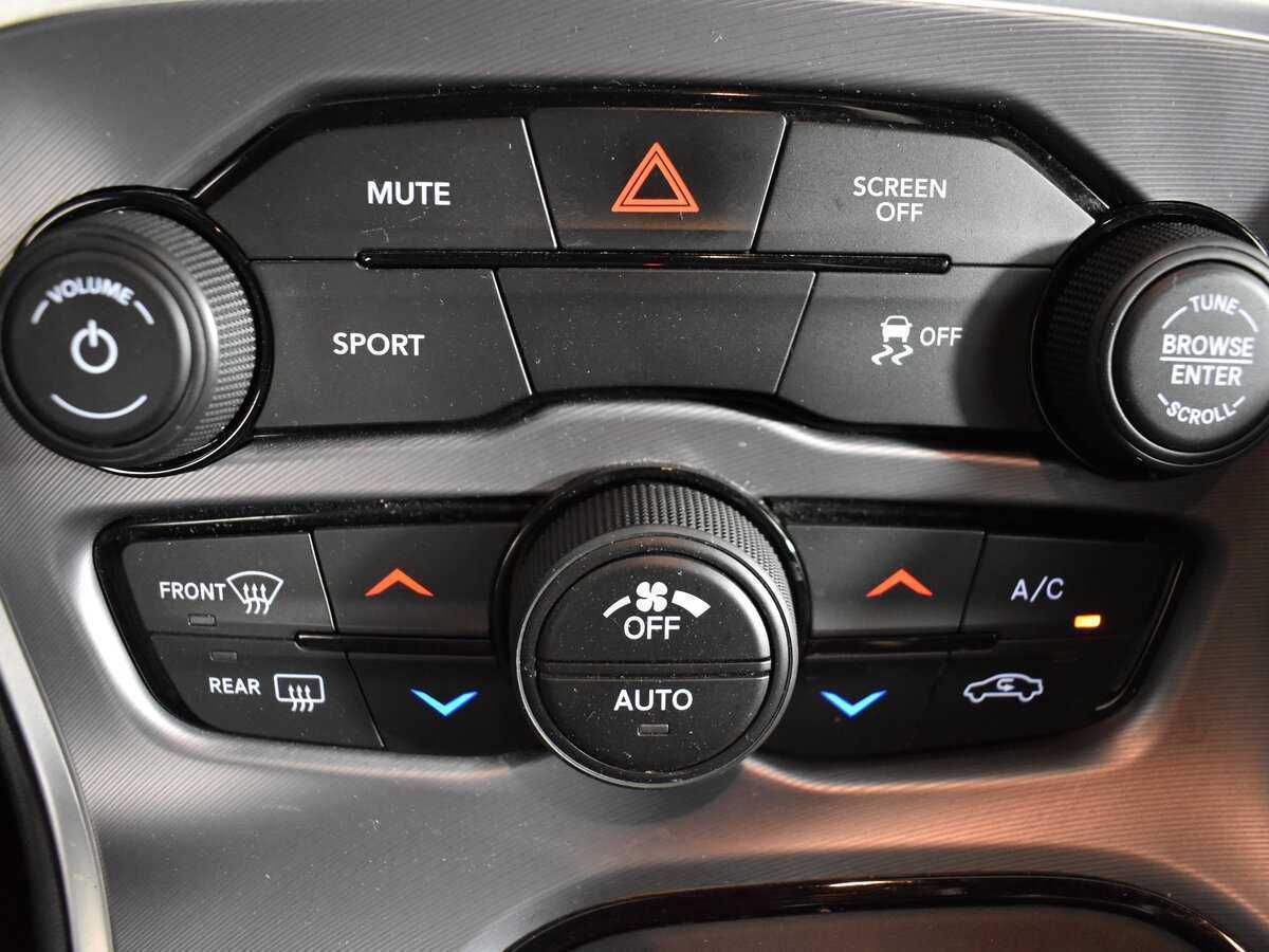 Купить Dodge Challenger, 2020, 18 000 км, фото №21