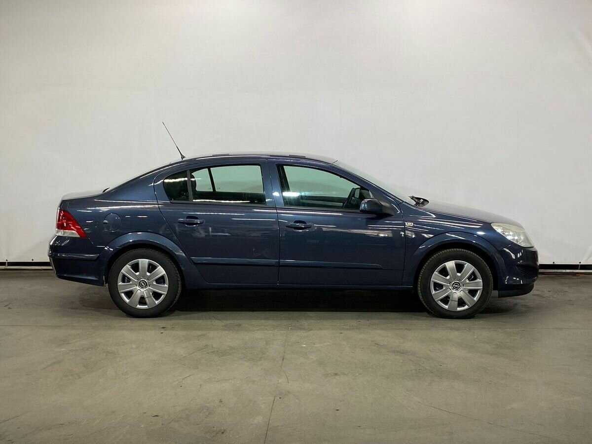 Купить Opel Astra, 2009, 160 211 км, фото №4