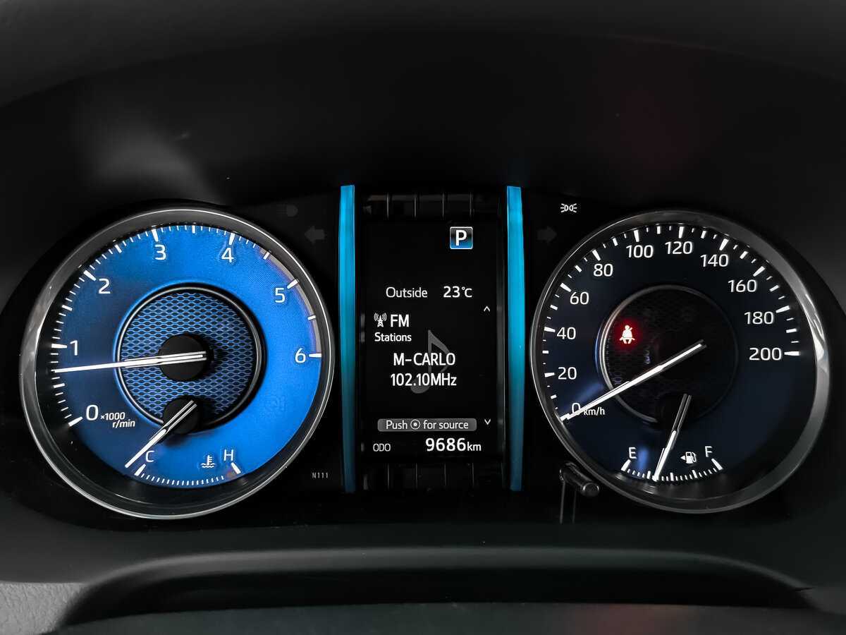 Купить Toyota Fortuner, 2022, 9 682 км, фото №12