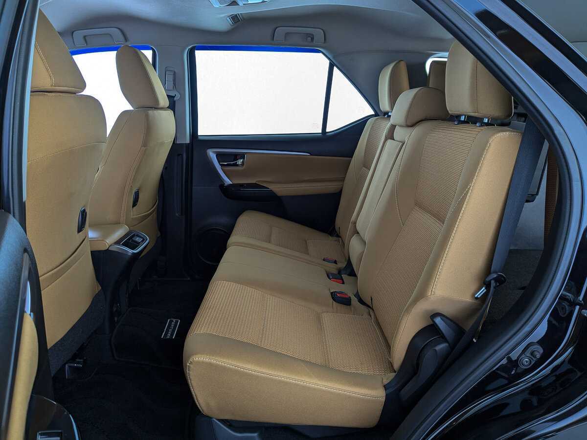 Купить Toyota Fortuner, 2022, 9 682 км, фото №14
