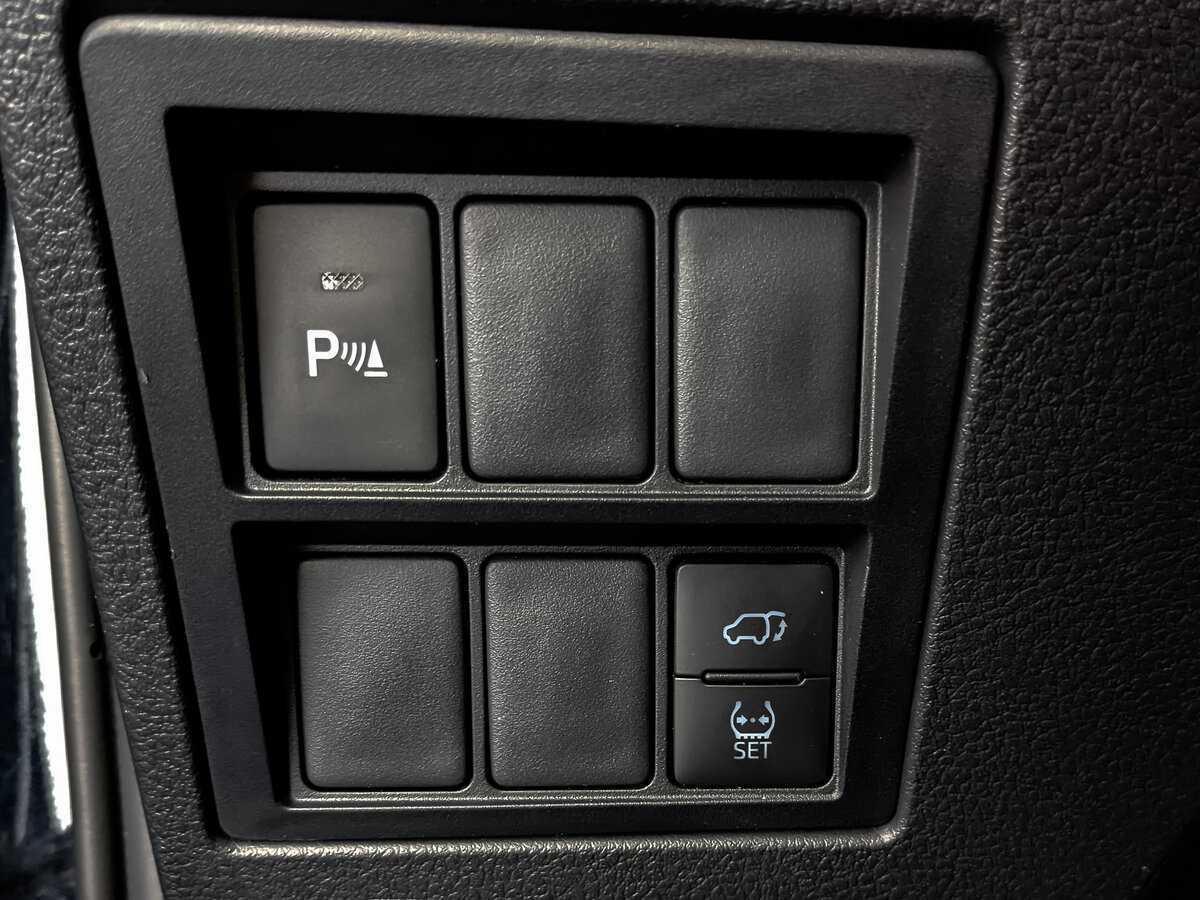 Купить Toyota Fortuner, 2022, 9 682 км, фото №24