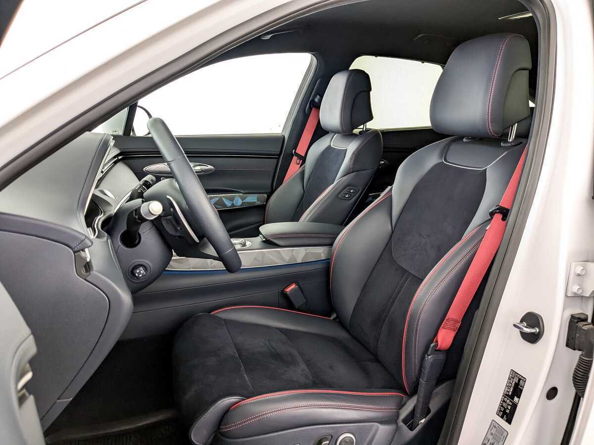 Купить Genesis GV70, 2022, 15 407 км, фото №15