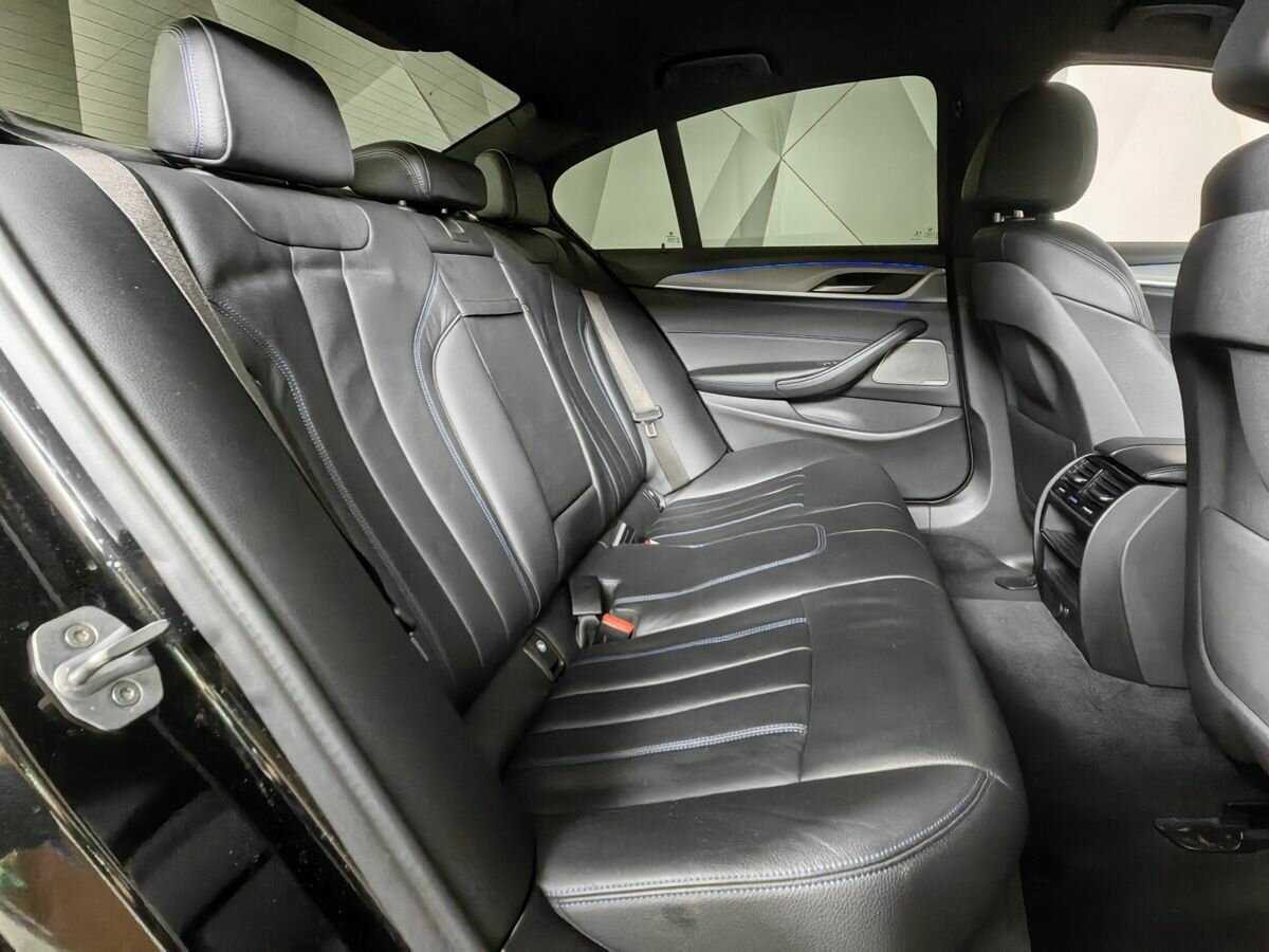 Купить BMW 5 серии 530i xDrive, 2018, 103 071 км, фото №11