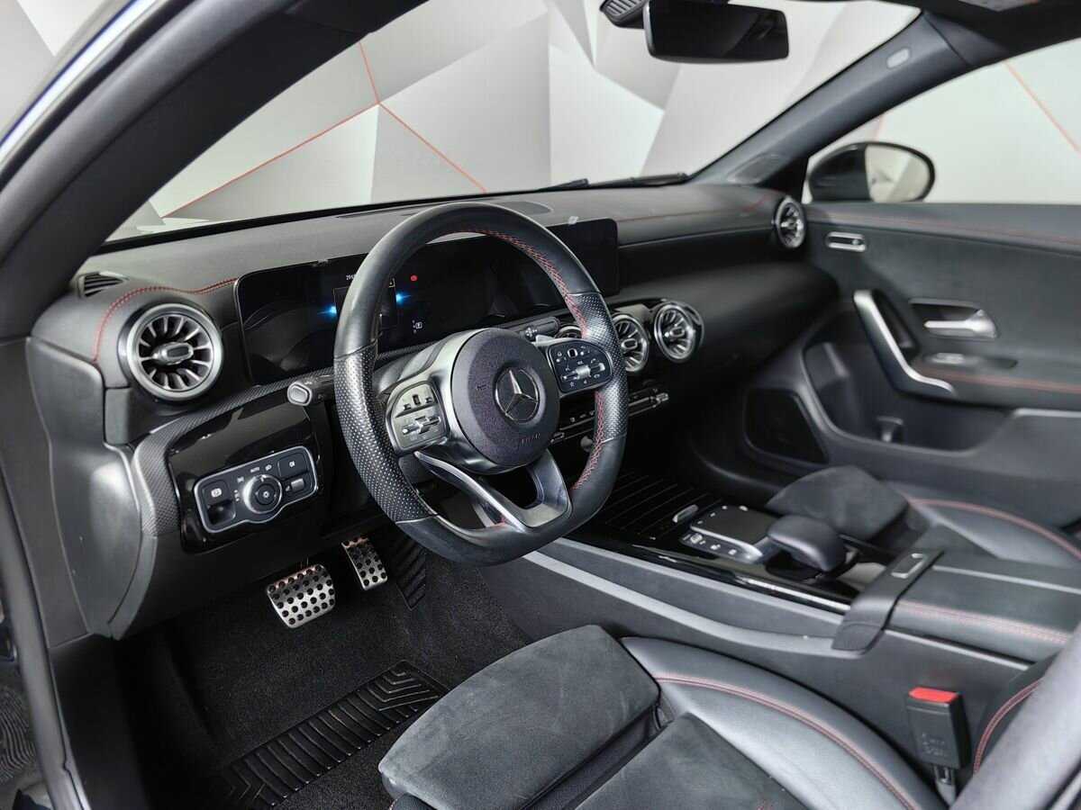 Купить Mercedes-Benz CLA 200, 2020, 59 261 км, фото №14