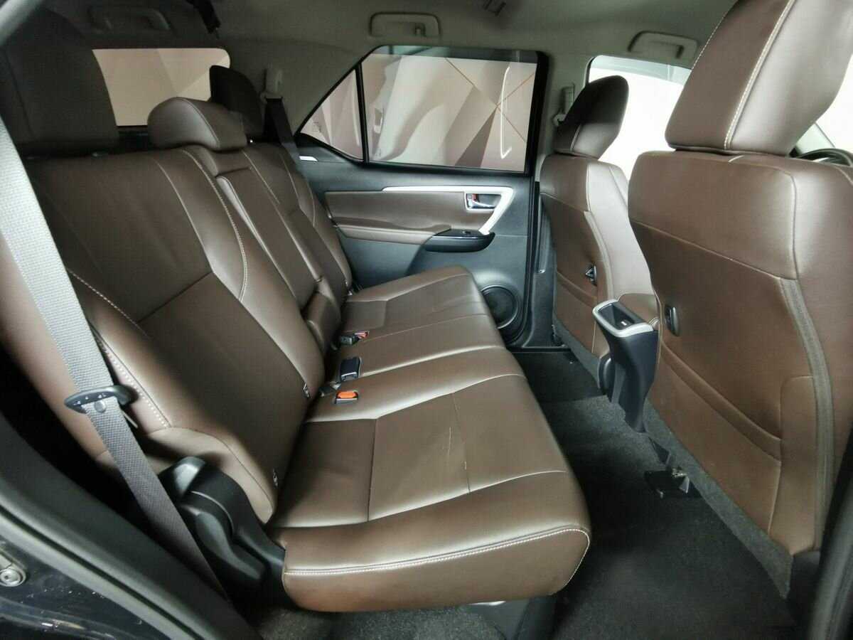 Купить Toyota Fortuner, 2019, 46 083 км, фото №12