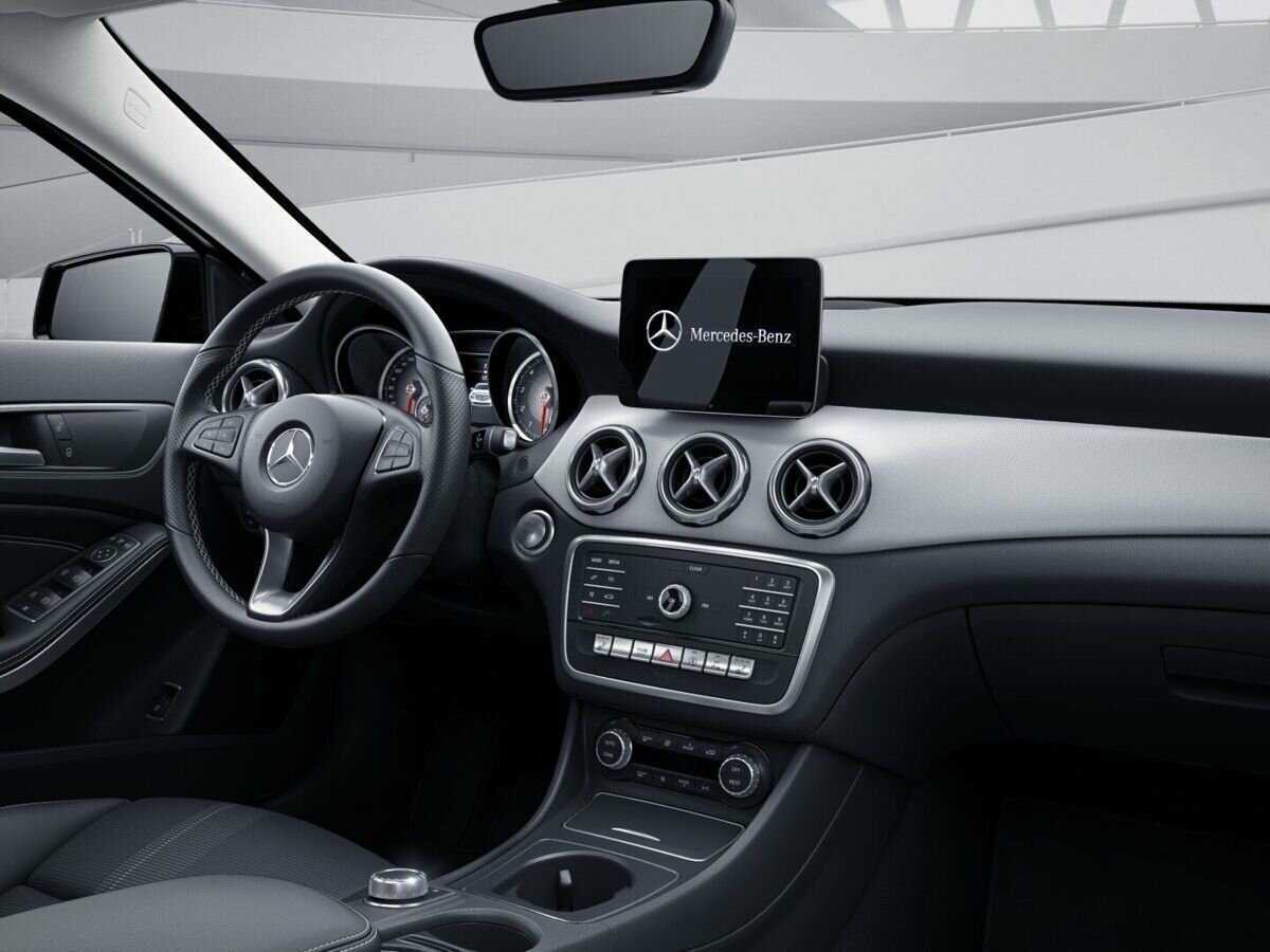 Купить Mercedes-Benz GLA 200, 2019, 46 464 км, фото №10