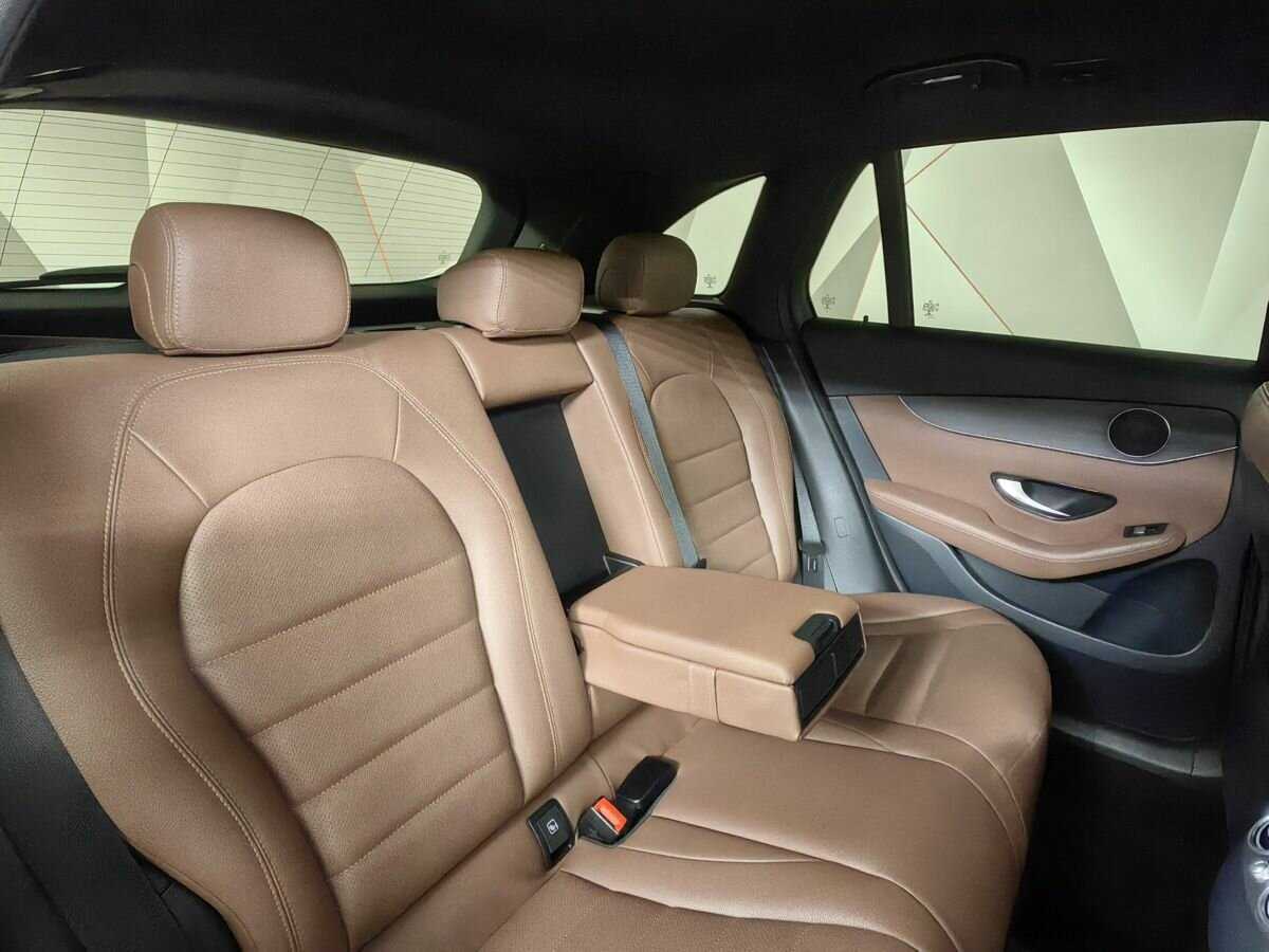 Купить Mercedes-Benz GLC 300 d, 2021, 69 090 км, фото №13