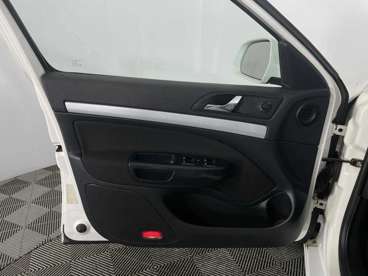 Купить Skoda Octavia, 2011, 167 200 км, фото №8